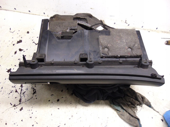 фото №11, Бардачок консолі пасажира audi a4 b7 європа