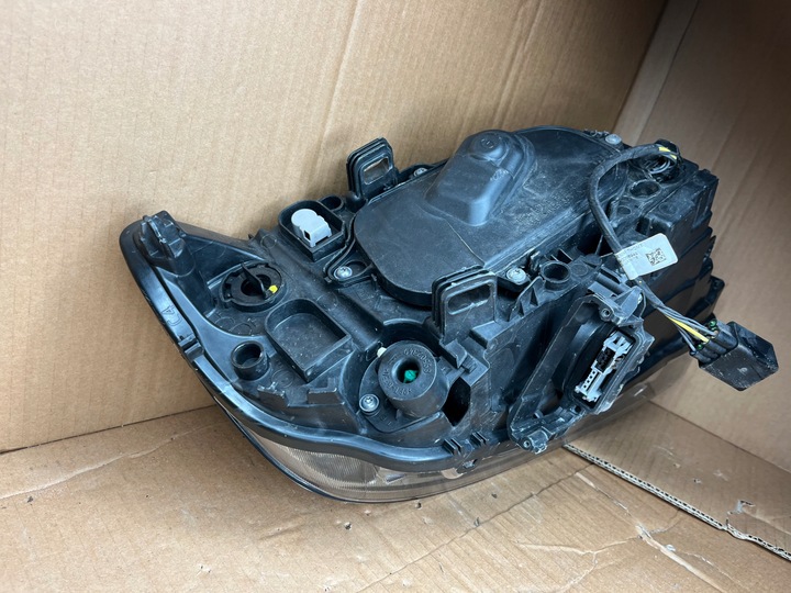 фото №9, Лампа левая передняя volvo v60 s60 идеальная