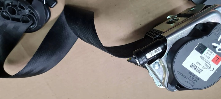 фото №16, A4 b9 8w pas безопасности левый перед 8w0857705 v04 a5 8w