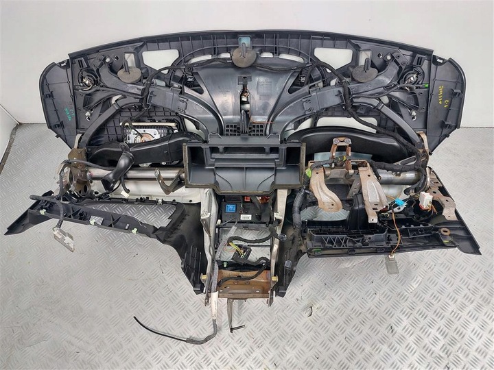 фото №13, Консоль панель капот подушка безопасности citroen c3 picasso 08-12r 96830365zd 9682894380