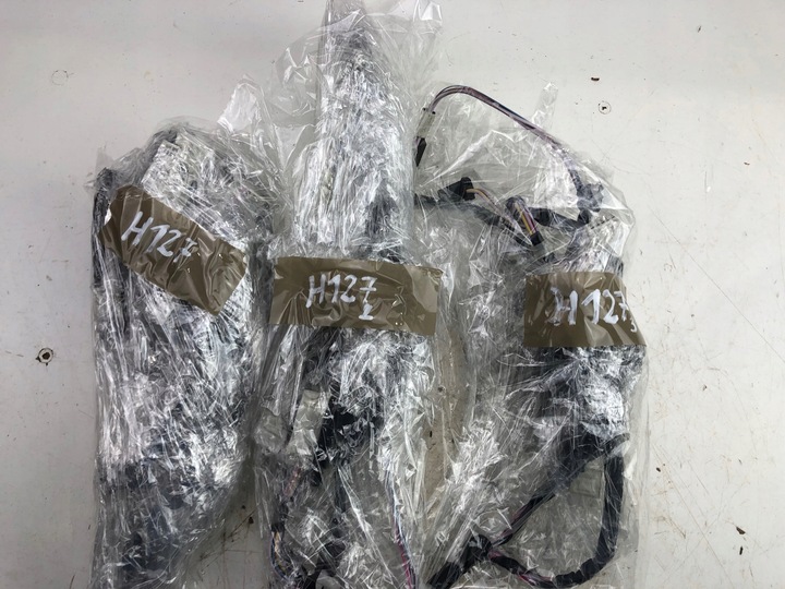 фото №8, Toyota yaris iii джгут установка двері праві зад