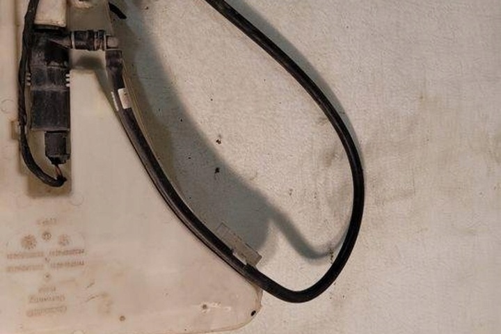 фото №8, Бачок склоомивача bmw 7 f01, f02 7178745 4.4l бензин 300kw 2011