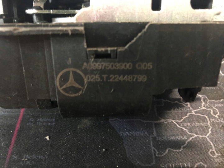 фото №9, Mercedes w167 2019 замок кришки багажник 0997503900