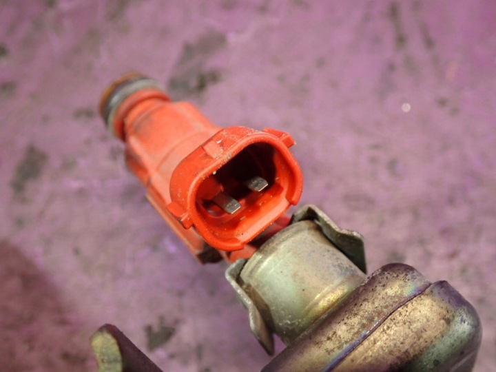 фото №7, Nissan almera n16 03-06 рестайлінг 1.5 паливна рейка  0280155940