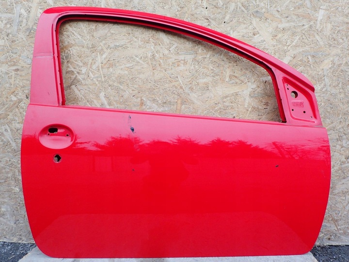 фото №1, Двері праві toyota aygo citroen c1 peugeot 107 3d