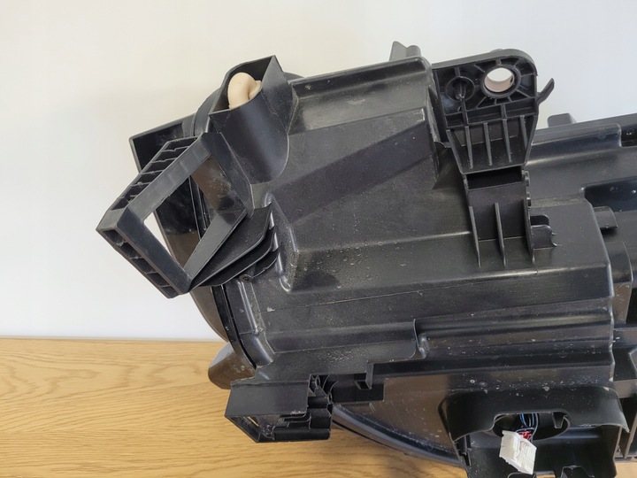 фото №12, Лампа права передня праві перед volkswagen vw id3 id.3 10b941006c