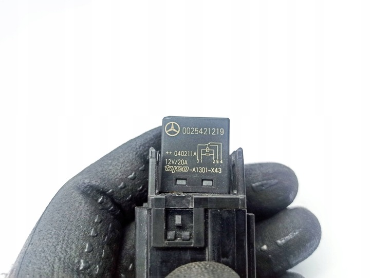 фото №12, Mercedes-benz clk a209 c209 2003 реле