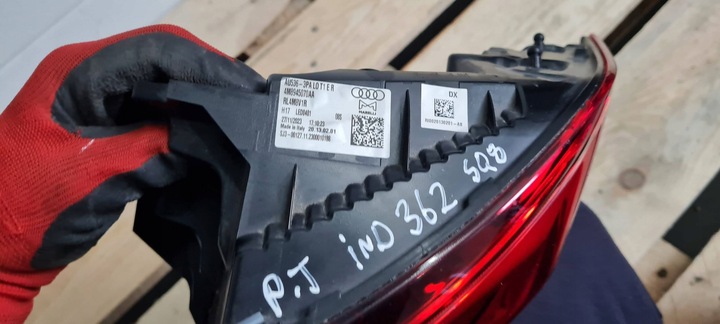 фото №9, Sq8 q8 rsq8 рестайлинг лампа led левая левый зад w крыло 24r 4m8945070aa