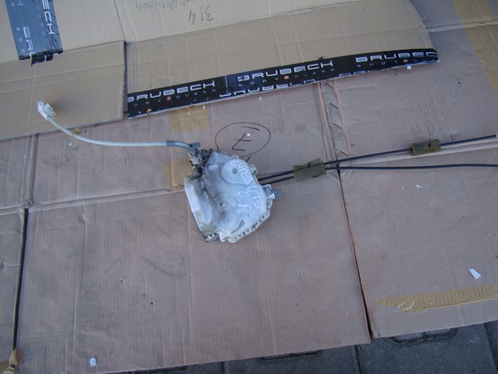 фото №1, Honda civic viii ufo замок дверь левых передних