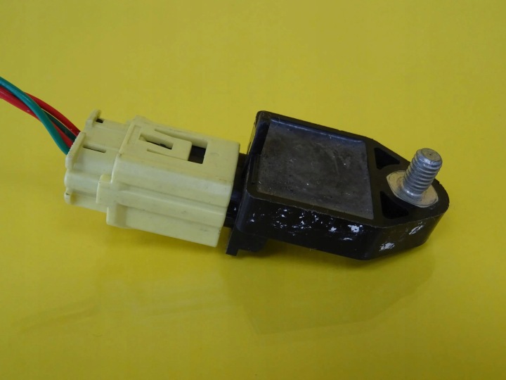 фото №5, Датчик удару toyota avensis t250 89831-05010 nr367