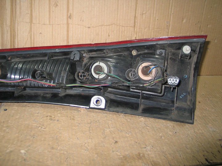 фото №8, Лампа зад задня daihatsu coure 03-07r.