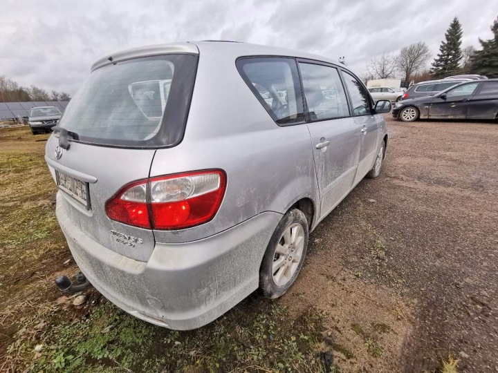 фото №9, Toyota avensis verso реле 2004 2.0l 13100504 13100504, 677.20, 10 20a