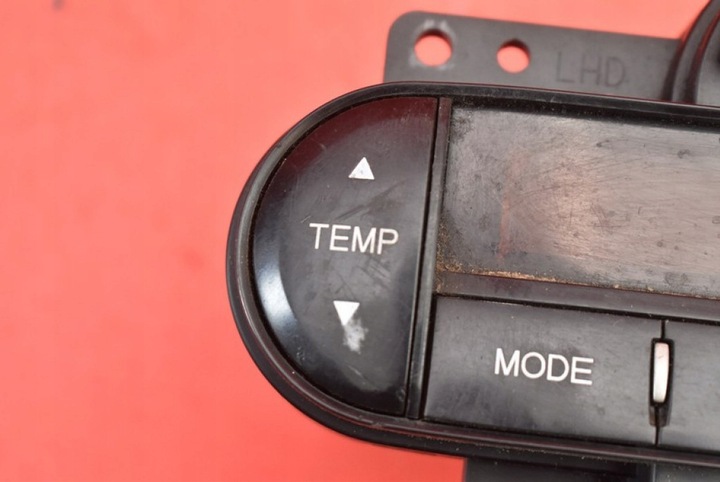 фото №8, Панель управление воздуховод климат 0k2fb61190 kia carens 2 ii 02-06