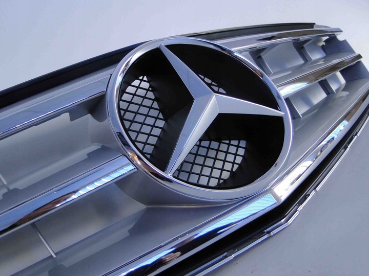 фото №11, Mercedes c клас w204 204 решітка радіатора решітка бампера avantgarde a2048800023