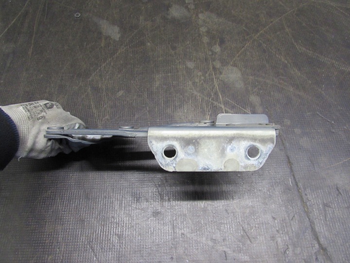 фото №9, Петля капота vw touran i 03-10r la7x