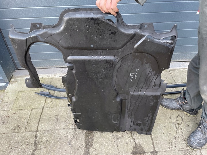 фото №1, Защита двигателя коробки mercedes e класс w211 оригинал