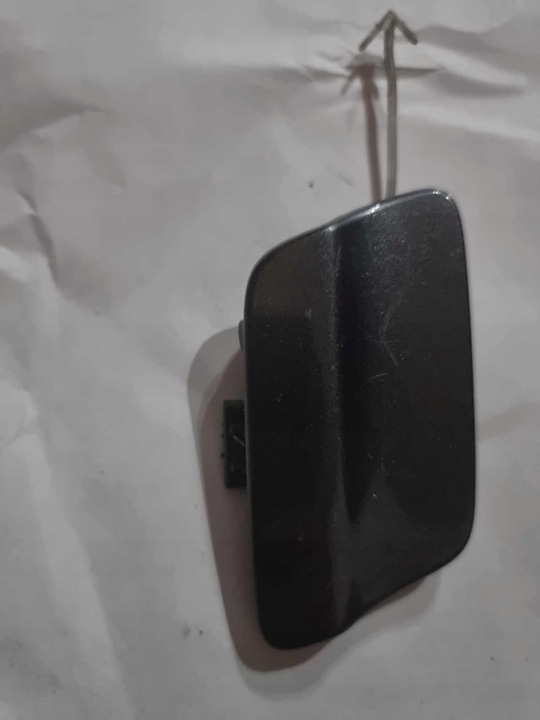 фото №1, Audi rs4 8k0 b8 - заглушка фаркоп бампера перед 8k0807241f