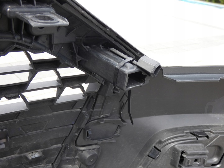 фото №15, Бампер решётка радиатора решётки audi a-1 82a теневая линия