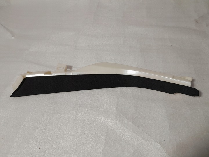 фото №1, Audi q8 4m захист обшивка стійка 4m8880755