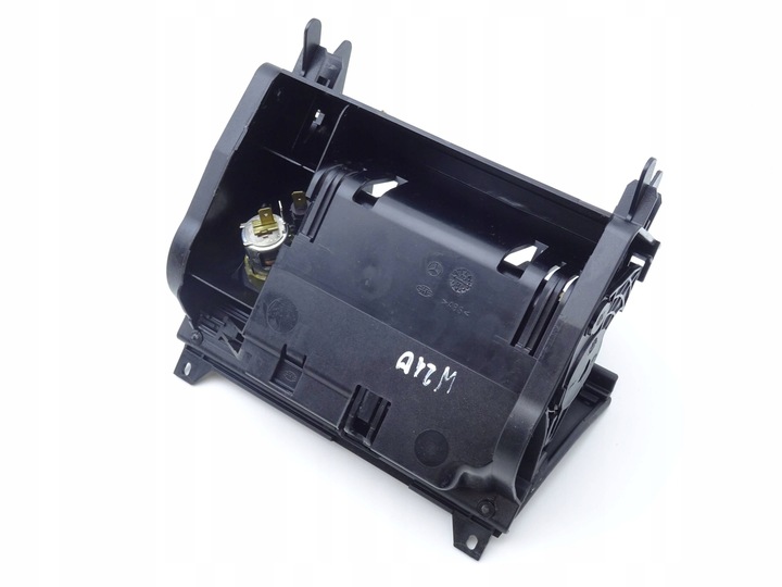 фото №8, Пепельница mercedes e w210 2108100230 nr49