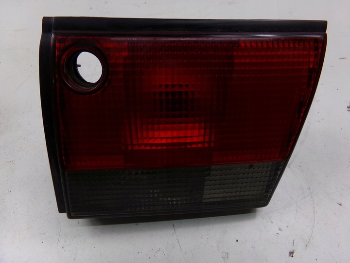 фото №8, Saab 900 ii 2 лампа зад правая з крышки 5d