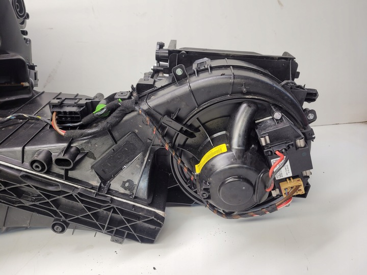 фото №5, Отопитель комплектная audi a3 8p рестайлинг 8p1820003h