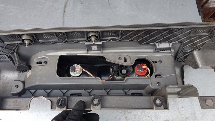 фото №6, Лампа лівий зад технік renault trafic iii 265a63253r