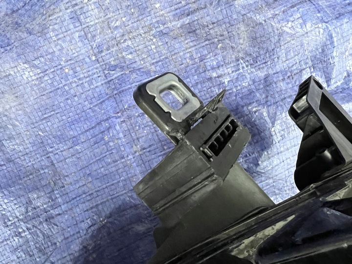 фото №13, Vw id4 ліва права лампа передня