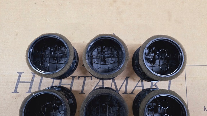 фото №8, Ford fiesta mk6 v 2005-2008 r рестайлинг fusion fl решётка воздуховод синяя рамка