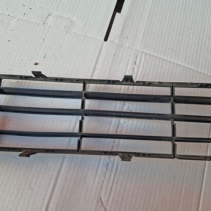 фото №7, Mitsubishi colt vi z30 08r решітка бампера перед середня mn105191