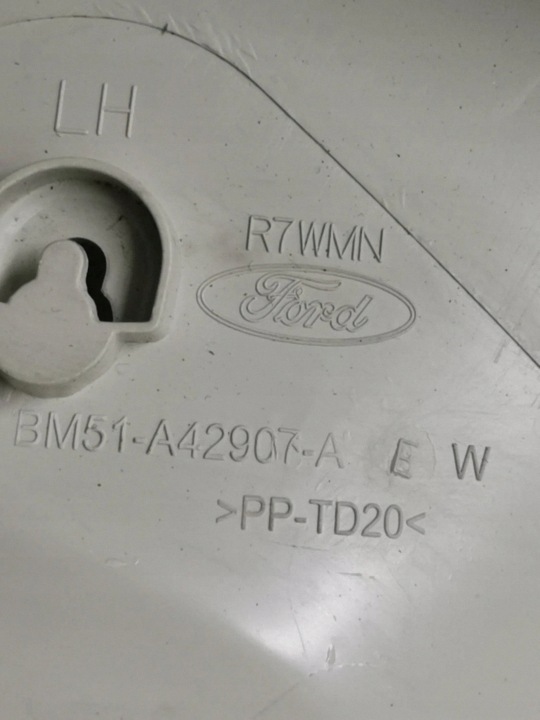 фото №7, 2011 ford focus пластики багажника bm51a40411a