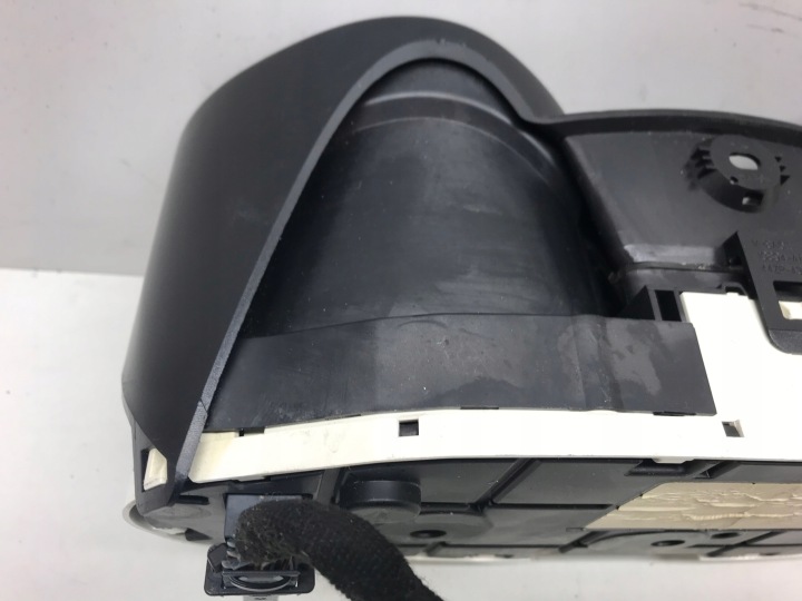 фото №8, Панель приборов ford fiesta mk7 1.4 tdci 8a6t-10849-ch европа
