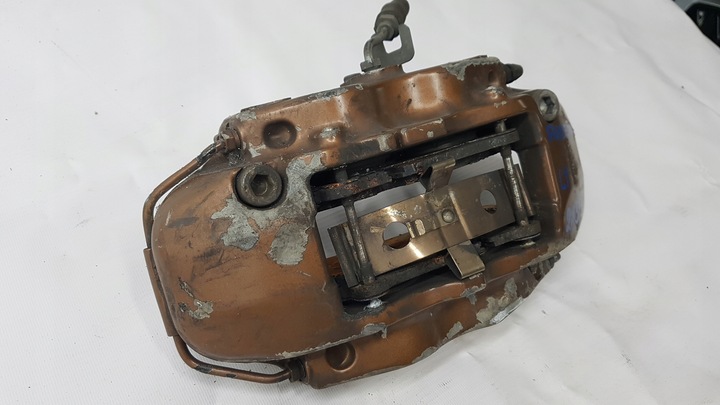 фото №3, Cupra formentor 20- супорт гальмівний лівий перед