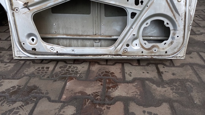 фото №13, Двері ліві перед peugeot partner 01r універсал ezrc