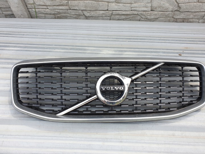 фото №1, Volvo xc60 ii 2 17 r-design решётка решётка радиатора w бампер