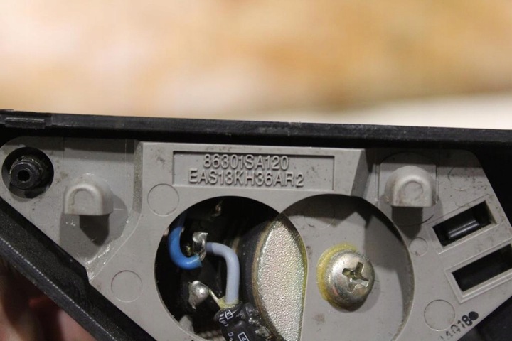 фото №9, Динамик переднее правые subaru forester ii sg eu 86301sa120