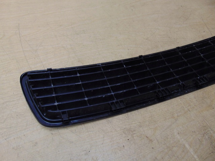 фото №10, Решётка средняя бампера audi a4 b5 s-line