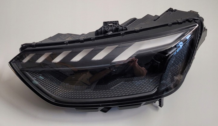 фото №1, Audi a4 rs4 s4 повний led фара лівий matrix лампа 8w0941035j