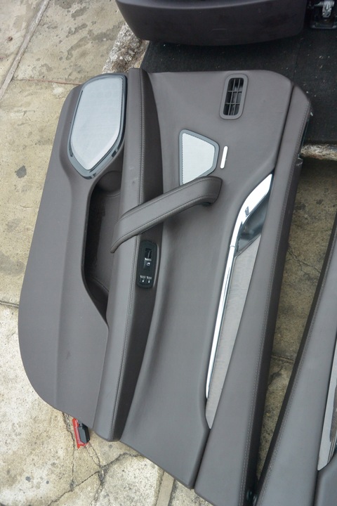 фото №13, Maserati quattroporte vi сиденья диван кожа защита колонки nappa bowers & wilkins