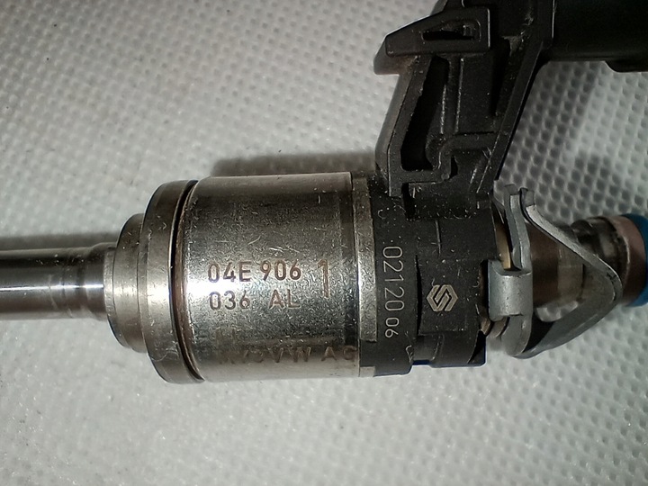 фото №9, Ibiza v 6f 1.0tsi dkl 2020 планка впрыскивающий форсунки 04c133320g европа