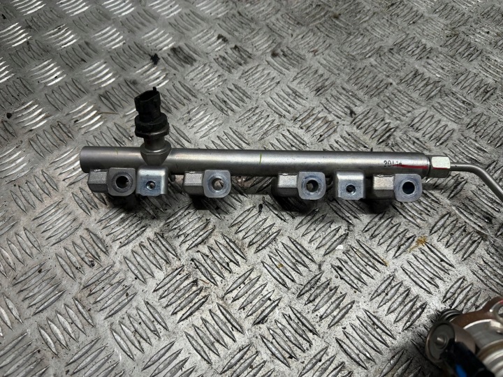 фото №7, Комплект молдинг насос джгут пального kpl suzuki swift vi mk8 1.4t 15716-81s00