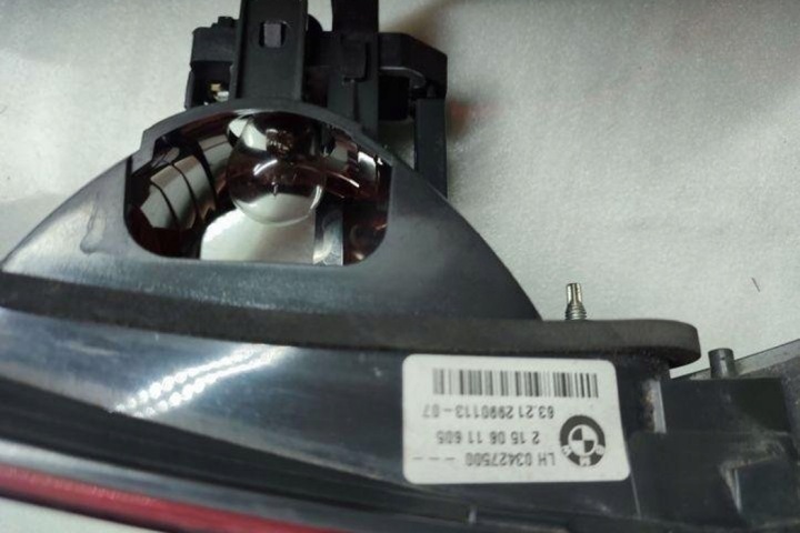 фото №12, Комплект лампа задніх bmw x1 e84 2990113 2.0l бензин 135kw 2012