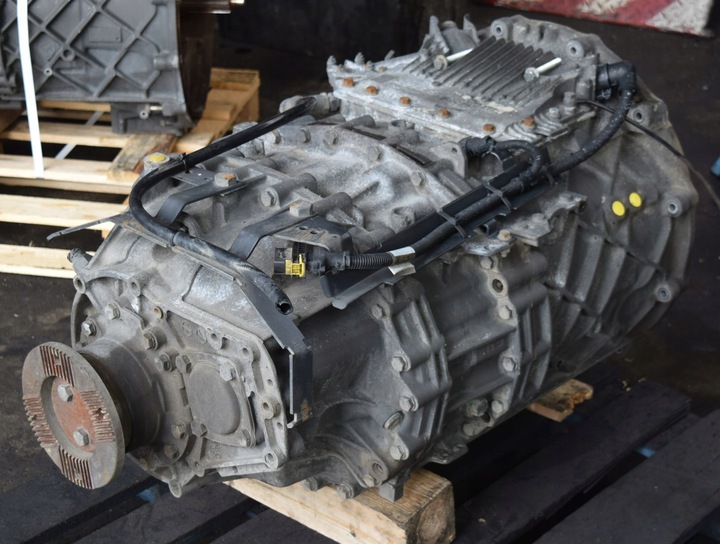 фото №3, Комплектна коробка передач коробки передач daf xf cf 106 автомат zf astronic 12 as 2330 td