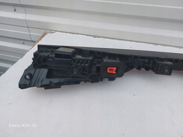 фото №9, Заднє лампа накладка audi e-tron 4ke eu