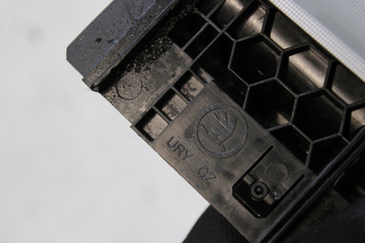 фото №9, Skoda octavia iii бардачок консолі середній 5e1863077b dekor