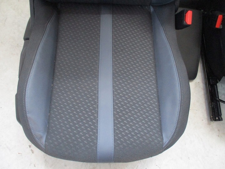 фото №10, Обивка pół кожа сиденья peugeot 2008 20r