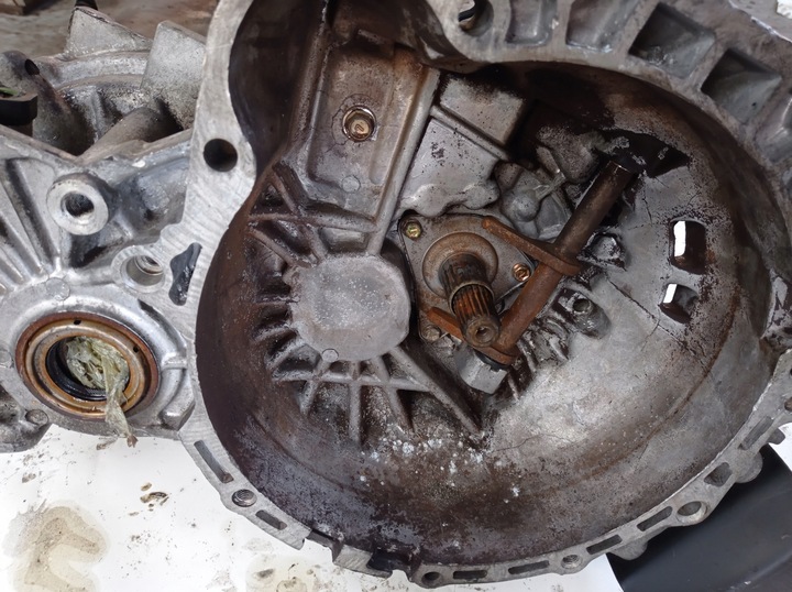 фото №7, Коробка передач коробки передач hyundai accent 1.5 crdi j42073