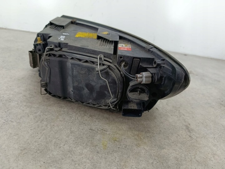 фото №7, Фара передня права ксенон volvo v50 30698890 0301198274 al