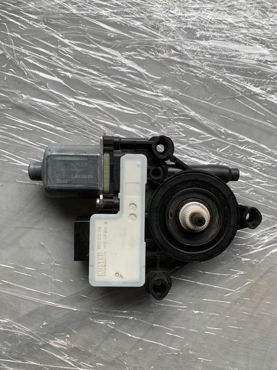 фото №1, Двигунчик скла правий зад seat leon iii 0130822724