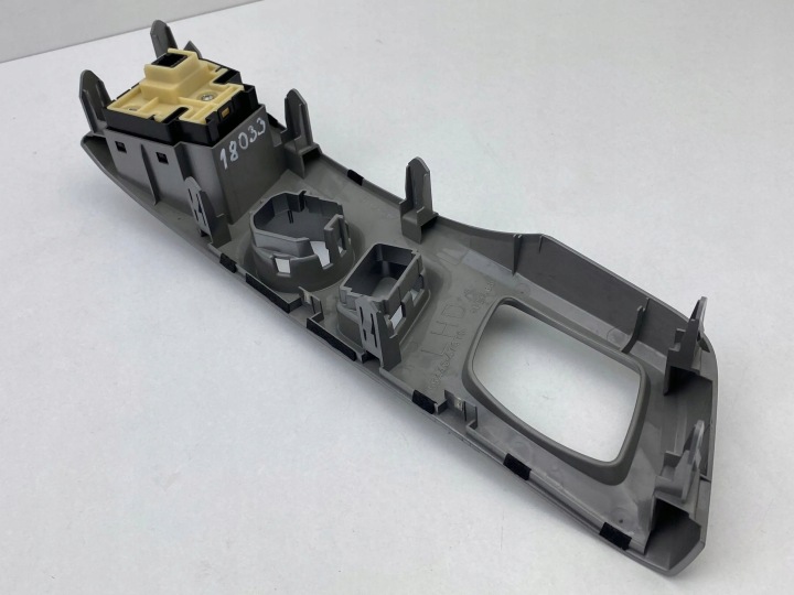 фото №6, 2015 toyota prius+ zvw40 другие запчасти кузов 5544647110